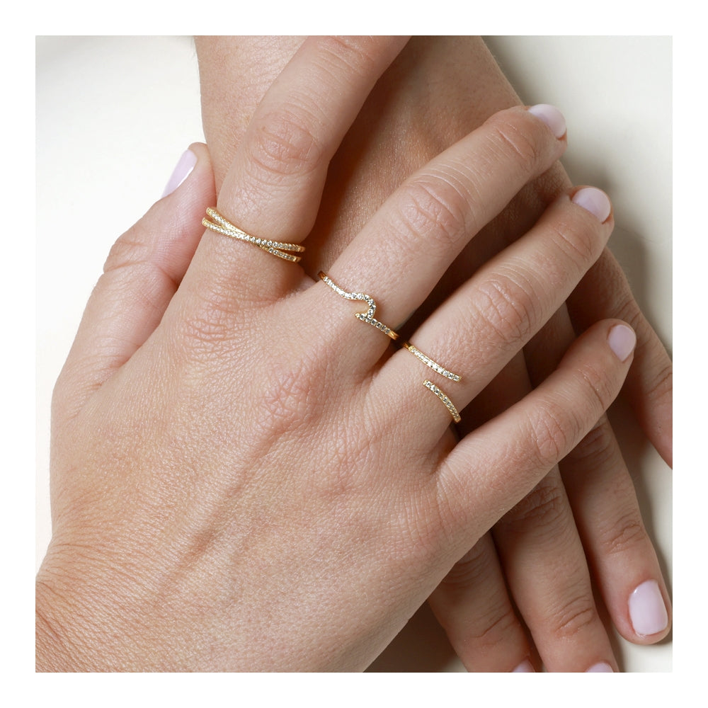 Anel Zircões Brancos Cruzados