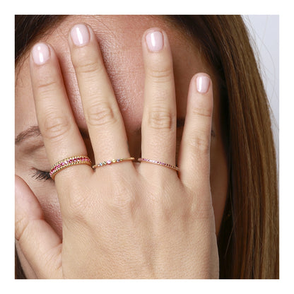 Anel com Zircônias Coloridas