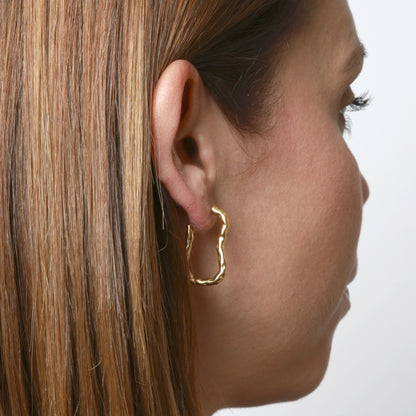 Brinco Martelé em Aço Inox